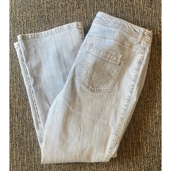 Chico's Jeans Womens Sz 2 Blue Light Wash Denim platinum Straight Leg Stretch - Picture 1 of 7